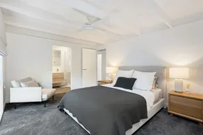 CONTEMPORARY, MODERN, SPACIOUS & STYLISH ROSETTA, SORRENTO - Image 5