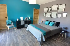 Alpilles Luberon, Mas 4 étoiles, climatisé, piscine chauffée, 9 chambres 7 SDB - Image 5