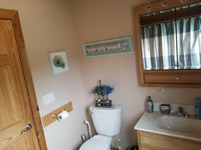 Pictured Rocks Lodge 5 minutes from Munising! Recently remodeled! - Image 4