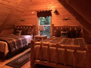 Cozy, Secluded, Year-Round Cabin: With A Hot Tub! - Image 5