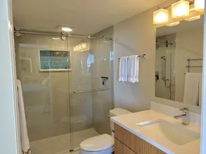 Beachfront, fantastic views, 11th floor, WiFi, super clean, read our reviews! - Image 3