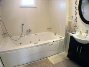 Mirage  C 1, ground floor private 2 bed home in popular community - Image 2