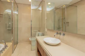 Straits Quay Waterside Suites - Image 5