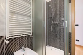 Appartamento vacanze \"Casa-Lago Suite\" con vista sul lago, piscina in comune e Wi-Fi - Image 4