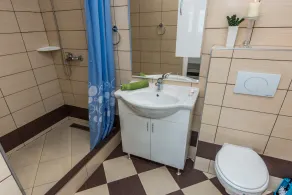 Only 30m from beach, newly furnished, wit beautiful view and outside pool. - Image 2