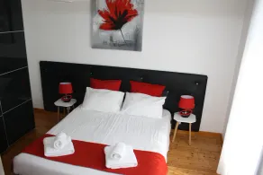 Typical and relaxing house with heated swimming pool near down town La Rochelle - Image 3