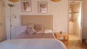 herrliche Sonnenstunden im grossen Aussenbereich, romantisch für 2 Personen - Image 4