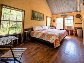 Cozy Rustic Cabins for Self or Family Retreat - Image 3