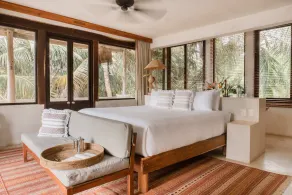 4BR Beachfront Villa Ideal for Groups & Getaways - Image 5
