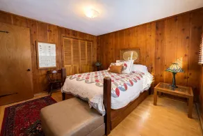 Stack's Back Bay Retreat - Image 5