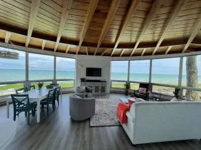 Lakefront Cottage on Lake Huron w/ 100ft Sandy Beach - Image 5