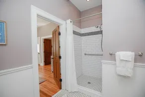 Alyssa  House - Image 4