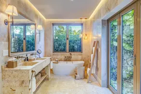 Villa Lorenne - Stunning Villa with golf views - Image 3
