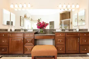 Grand, Privat, Hilltop Chateau i Temecula Wine Country - Villa de la Vine - Image 3