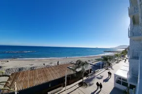 Tre Balconi Sul Mare - Beachfront Sea-View Apartment - Happy Rentals - Image 3