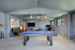 Spa jacuzzi, modern, stylish, separate games room, backyard, fully fenced - Image 3