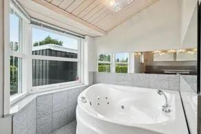 Lovely holiday home Spasauna carcharger river - Image 4