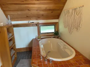 Oceanfront family vacation home on peaceful Howe Bay - Image 3