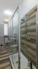 Cozy 2-bedroom apartment in enjoyable Torino with AC, WiFi - Image 5
