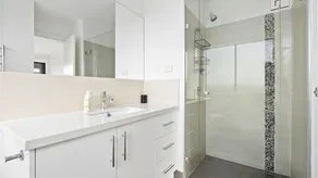 Portarlington Gem - Two storey retreat with great views. - Image 2