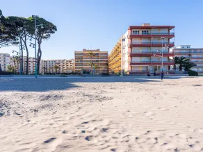 Appartement accès direct plage 5km Port Aventura - Image 3