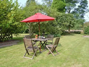2 bedroom accommodation in Shipbourne, near Sevenoaks - Image 4