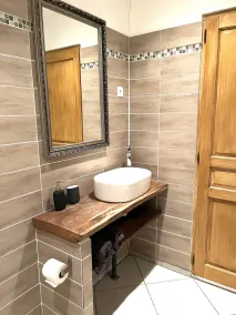 Beautiful converted barn in open countryside - Image 3
