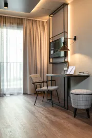 FreshSuites & Bar - Image 4