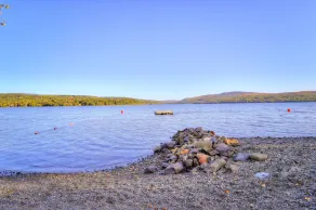 🐾Rangeley Manor 107 | Cute Pet Friendly Cabin with Shared Water Access on Rangeley Lake - Image 3