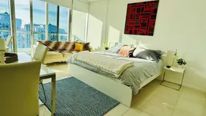 Chic 5 Studio Icon Brickell View Pool SPA - Image 3
