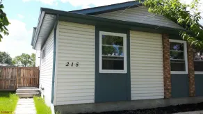 Suite With Private Entrance 20 min to YYC Airport - Image 3