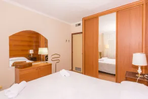 HomeHolidaysRentals Amaral - Image 4