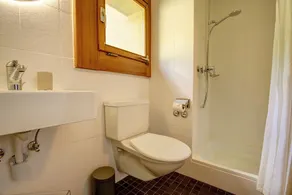 1-room flat with lake view on the 5th floor - Image 3