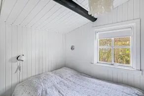Cozy holiday home close to forest and beach - Image 5