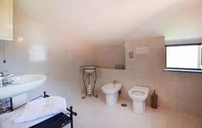 2 Bedroom Cozy Home In Roccagloriosa - Image 3