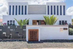 Modern studio near beautiful beaches - Image 3