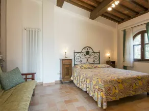 Lovely apartment in villa for 12 people with A/C, WIFI, TV, patio and pets allowed - Image 3