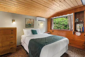 Hot Tub Cabin #2 - Image 4