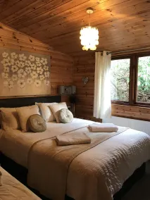 Lake District Log Cabin - Image 4