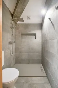 Esqueça as suas preocupações neste espaço sereno e espaçoso - Image 5