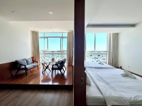 2 Bedrooms with seaview - Image 5