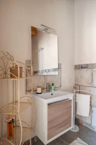 Neu renovierte Villa mit Meerblick und Pool - Image 3