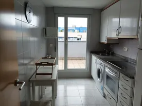 Cozy penthouse with large terrace - Image 4