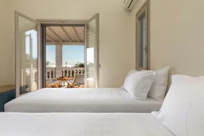 Villa Sol - private pool, stunning sea views, sleeps 6+ - Image 5