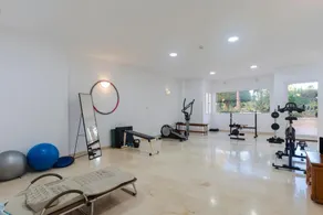 Appartement Nordic Royal Club avec vue sur mer, piscine partagée et climatisation - Image 2