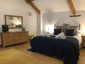 Appledore - Stables - A couples delight! One bed cottage with parking and wifi! - Image 3