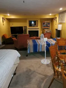Basement Studio Apartment - Image 3