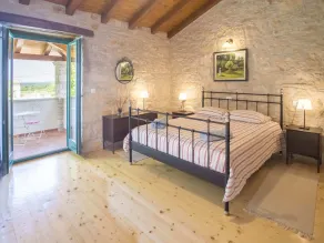 Roofed Villa in Istria With Private Pool and Garden - Image 4