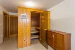 Villa Krase kids friendly for 10 persons in Rakalj with sauna - fitness & playground - Image 4