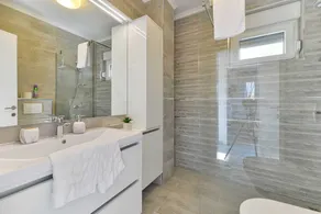 Penthouse Laudato with jacuzzi and sea view - Image 4